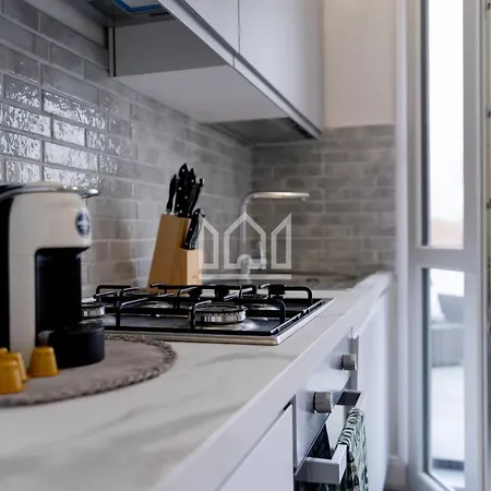 Gold River House Apartman Ferrara