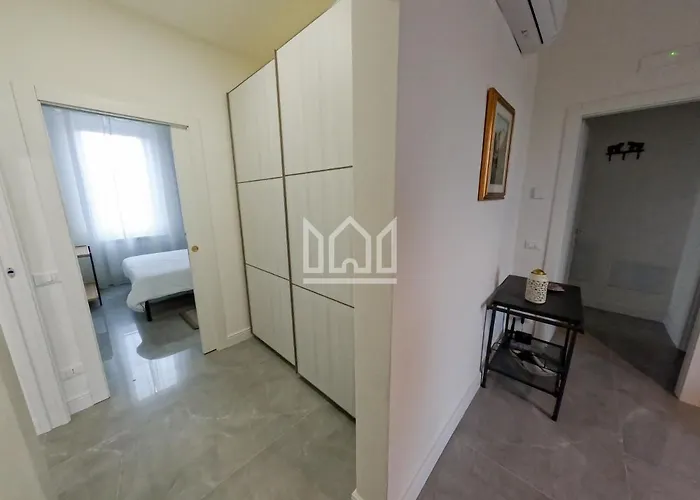 Gold River House Apartman Ferrara